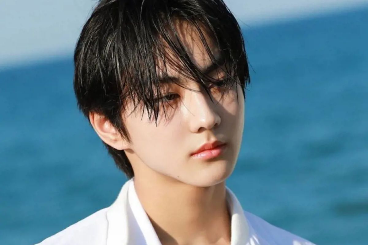 Jungwon de ENHYPEN, un joven talento nacido en Corea del Sur, ha surgido como una figura destacada en la escena del K-Pop.